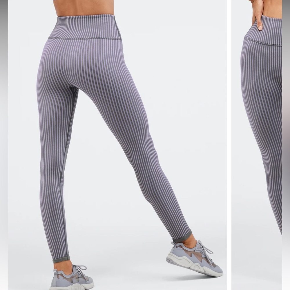 Blue Ribbed Leggings - Picture 6 of 7